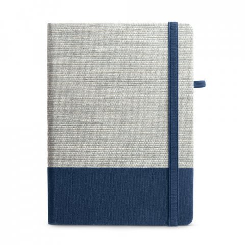 ROUSSEAU II. Caderno A5 de capa dura em palha e algod&atilde;o canvas, com p&aacute;ginas pautadas - Azul