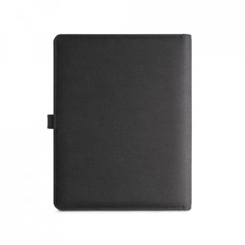 ELEVATE A5 FOLDER. Pasta A5 em 300D poli&eacute;ster 100% reciclado com carregador por indu&ccedil;&atilde;o embutido (5.000 mAh) e bloco com p&aacute;ginas pautadas - Preto