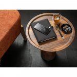 ELEVATE A5 FOLDER. Pasta A5 em 300D poli&eacute;ster 100% reciclado com carregador por indu&ccedil;&atilde;o embutido (5.000 mAh) e bloco com p&aacute;ginas pautadas