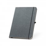 MATISSE II. Caderno A5 de capa dura em couro 70% reciclado com p&aacute;ginas pautadas - Preto