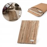 NERUDA II. Caderno A5 de capa dura em palha natural com p&aacute;ginas pautadas recicladas