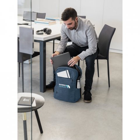 BUSINESS. Mochila para notebook (15.6") em poli&eacute;ster reciclado 300D com compartimento almofadado (18 L)
