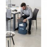 BUSINESS. Mochila para notebook (15.6") em poli&eacute;ster reciclado 300D com compartimento almofadado (18 L)