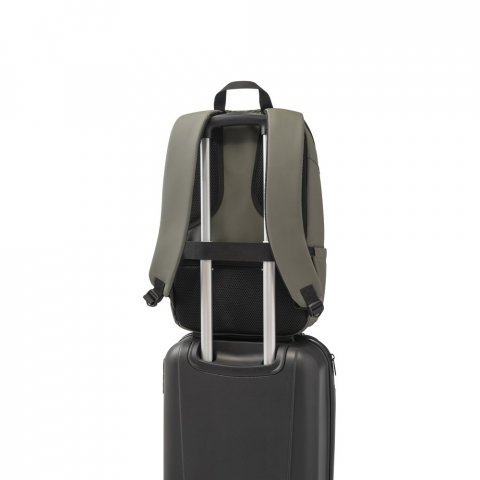 TOULON. Mochila para notebook (16") em poli&eacute;ster reciclado 600D de alta densidade, com revestimento resistente &agrave; &aacute;gua (19 L) - Verde escuro
