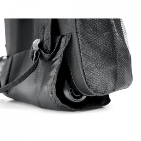 NOTE. Mochila trolley para notebook (15.6'') em 1680D e 300D com 2 rodas (24 L) - Preto