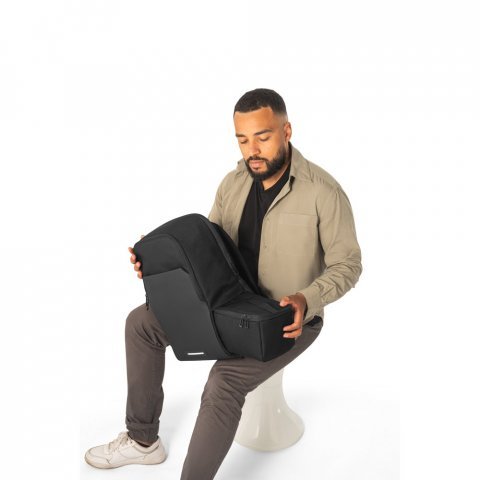 BELFAST. Mochila (20 L) 2 em 1 com bolsa t&eacute;rmica (4.5L) inclusa que permite a sua utiliza&ccedil;&atilde;o em conjunto ou separado - Preto