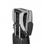 LYON. Mochila para notebook (17") em 900D e Tarpaulin (30 L) - Cinza claro