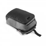 MUNIQUE. Mochila para notebook (17") em 300D de alta densidade  (21 L) - Cinza claro