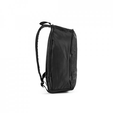 MANCHESTER NOTE. Mochila para notebook (15") em poli&eacute;ster reciclado 290T (18 L) - Preto