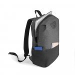 DOUALA. Mochila para notebook (15.6") em 300D 2Tone de alta densiade 2Tone em nylon (17 L) - Preto