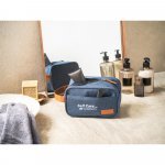 TAHAA. Bolsa de cosm&eacute;ticos em 600D