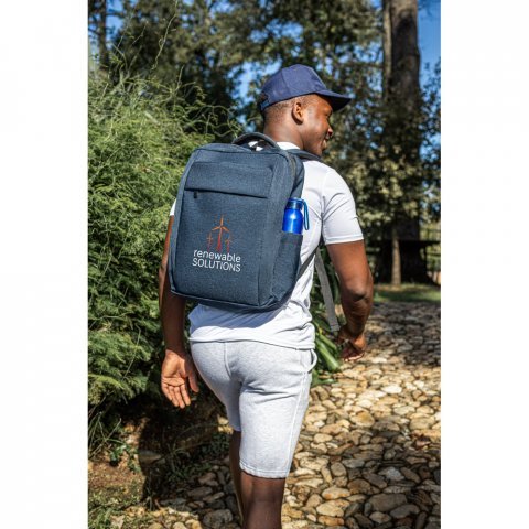 COVENTRY. Mochila, totalmente almofadada, para notebook (15.6") em poli&eacute;ster reciclado 300D de alta densidade (18 L)
