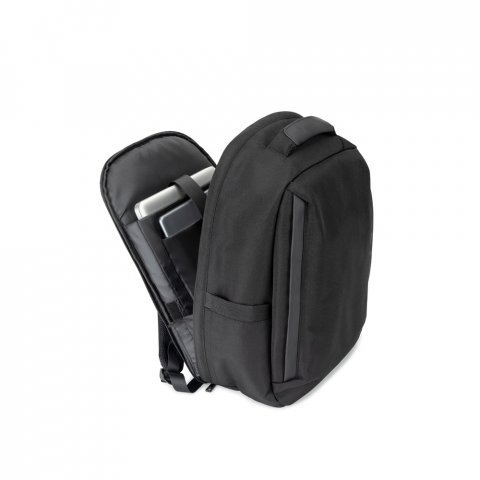 YANGON BPACK. Mochila antirroubo com bolso para notebook (17.3"), em poli&eacute;ster reciclado 600D twill, resistente &agrave; &aacute;gua (20 L) - Preto