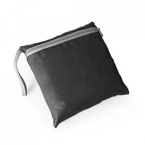 TORONTO. Sacola esportiva, dobr&aacute;vel, em 210D ripstop (17 L) - Preto