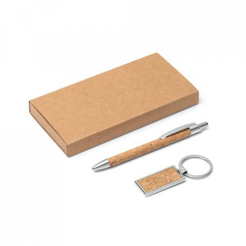 LAVRE. Kit caneta caneta esferogr&aacute;fica e chaveiro em metal com acabamento em corti&ccedil;a - Natural