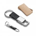 BOURCHIER. Chaveiro em c.sint&eacute;tico e metal