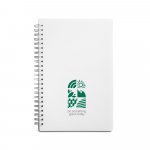 COBEN. Caderno A5 de capa flex&iacute;vel em PP, com tratamento antibacteriano e p&aacute;ginas pautadas recicladas - Branco