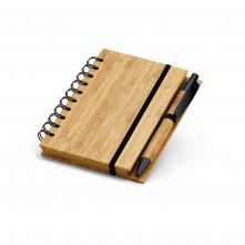 DICKENS A6. Caderno A6 espiral de capa dura em bambu, com p&aacute;ginas pautadas em papel 100% reciclado