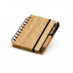 DICKENS A6. Caderno A6 espiral de capa dura em bambu, com p&aacute;ginas pautadas em papel 100% reciclado