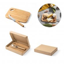 CAPPERO. Conjunto de t&aacute;bua de corte e pequena faca de queijo em bambu