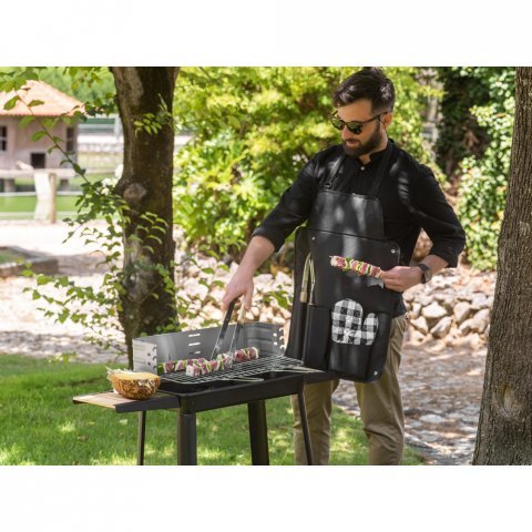 CHAMP. Kit churrasco com 3 utens&iacute;lios em a&ccedil;o inox e madeira de Seringueira e luva