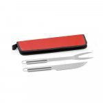 DURAND. Kit churrasco em estojo de 210D com 2 utens&iacute;lios em a&ccedil;o inox - Vermelho