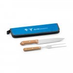 CUBAT. Kit churrasco em estojo de 210D com 2 utens&iacute;lios em a&ccedil;o inox e madeira Seringueira - Azul