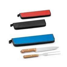 CUBAT. Kit churrasco em estojo de 210D com 2 utens&iacute;lios em a&ccedil;o inox e madeira Seringueira