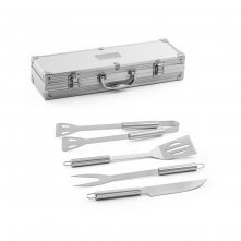 ANNATTO. Kit churrasco em estojo de alum&iacute;nio com 4 utens&iacute;lios em a&ccedil;o inox