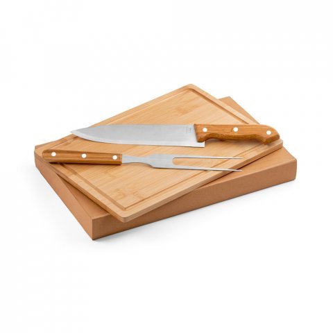 ALIOLI BOARD. Kit churrasco em caixa kraft com t&aacute;bua em bambu e 2 utens&iacute;lios em a&ccedil;o inox e bambu - Natural
