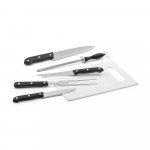 BOTALY. Kit churrasco em estojo de nylon 210D com t&aacute;bua em PP e 5 utens&iacute;lios em a&ccedil;o inox e PP - Preto