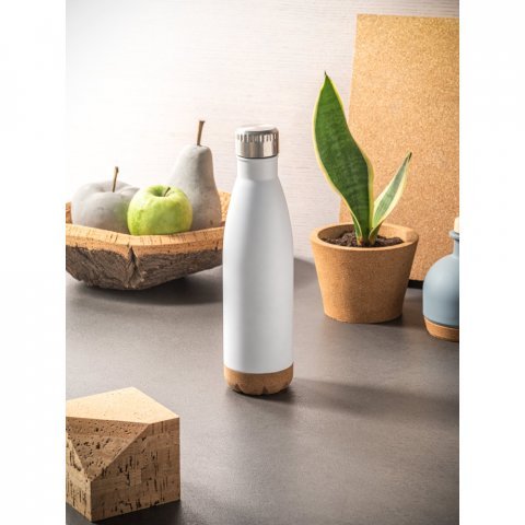 SOLBERG. Garrafa em a&ccedil;o inox de parede dupla t&eacute;rmica, isolada a v&aacute;cuo (560 mL)