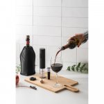 WINERY. Conjunto de saca-rolhas el&eacute;trico e acess&oacute;rios em ABS e TPE