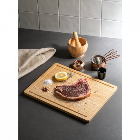 MARJORAM. T&aacute;bua de corte em bambu