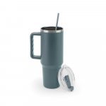 JOYNER XL. Copo de viagem de grande dimens&atilde;o em a&ccedil;o inoxid&aacute;vel 91% reciclado com parede dupla isolada (1300 mL) - Verde tropa