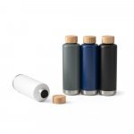 NORRE BOTTLE. Garrafa em a&ccedil;o inox de parede dupla t&eacute;rmica, isolada a v&aacute;cuo (640 mL)