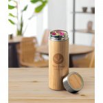 NATUREL. Garrafa em a&ccedil;o inox 90% reciclado e bambu de parede dupla t&eacute;rmica, isolada a v&aacute;cuo (430 mL)