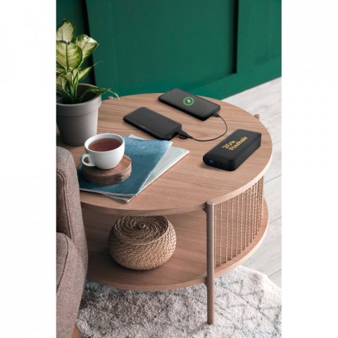 BECKER 20. Bateria port&aacute;til com carregador por indu&ccedil;&atilde;o super-r&aacute;pido (20.000 mAh), em ABS 100% reciclado