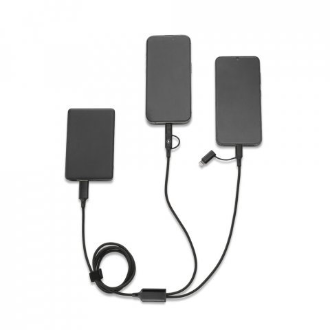 BERTOZZI. Cabo USB super-r&aacute;pido 6 em 1 em alum&iacute;nio 20% reciclado e PET 4% reciclado - Preto
