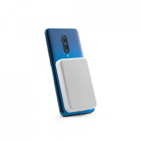 AMPERE 5. Bateria port&aacute;til magn&eacute;tica com carregador por indu&ccedil;&atilde;o super-r&aacute;pido (5.000 mAh), em ABS 100% reciclado - Branco