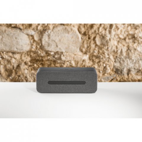 THUNDER. Caixa de som port&aacute;til com microfone em ABS